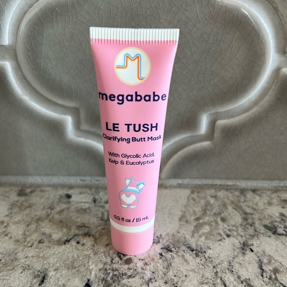 4/$14 Megababe Le Tush Clarifying Butt Mask, 0.5 fl oz Travel Size, NEW - Picture 1 of 3